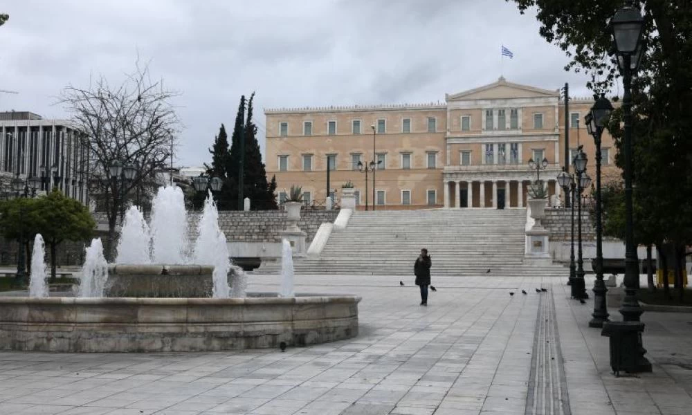Corriere della Sera: "Γιατί η Ελλάδα έχει τόσο λίγους νεκρούς και κρούσματα;"